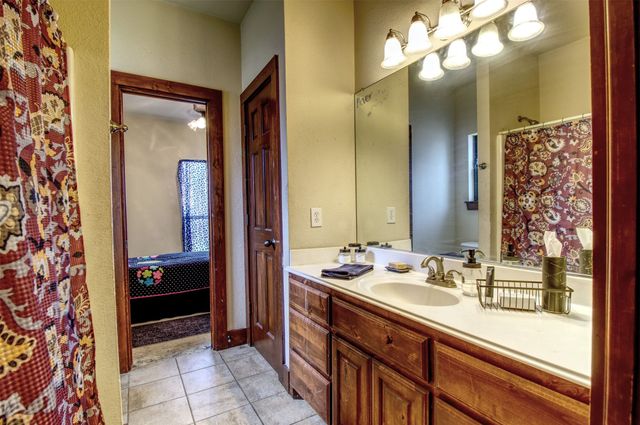 202 Woodland Drive, Krugerville, TX 76227