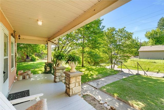 10508 Kentucky Avenue, Sugar Creek, MO 64054