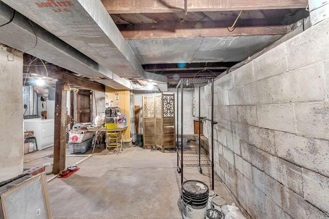 10508 Kentucky Avenue, Sugar Creek, MO 64054
