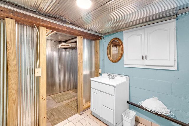 10508 Kentucky Avenue, Sugar Creek, MO 64054