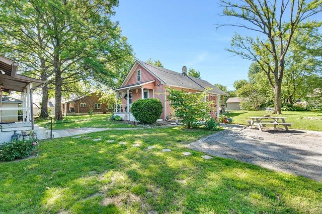 10508 Kentucky Avenue, Sugar Creek, MO 64054