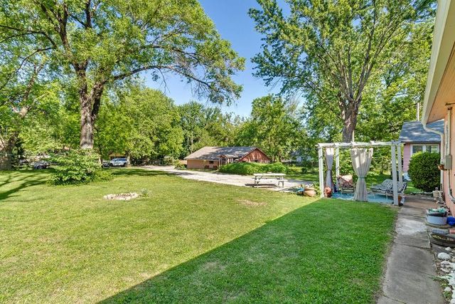 10508 Kentucky Avenue, Sugar Creek, MO 64054