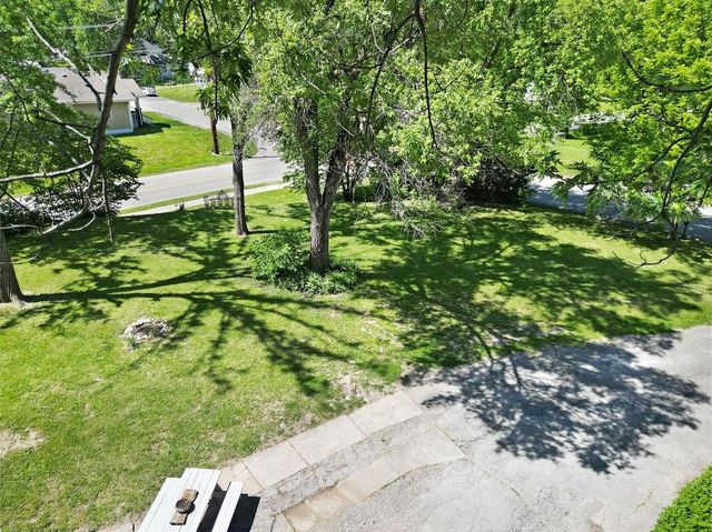 10508 Kentucky Avenue, Sugar Creek, MO 64054
