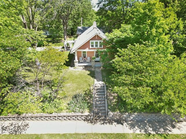 10508 Kentucky Avenue, Sugar Creek, MO 64054