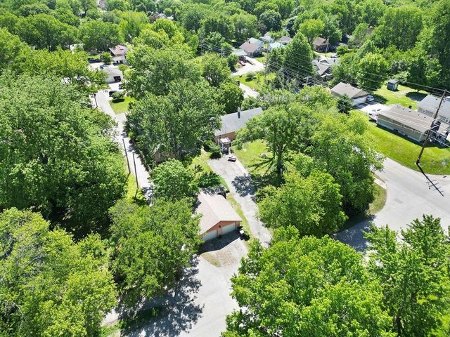10508 Kentucky Avenue, Sugar Creek, MO 64054