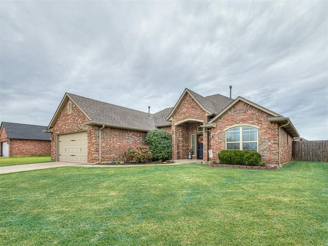 1821 NE 31st Street, Moore, OK 73160