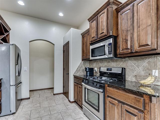 1821 NE 31st Street, Moore, OK 73160