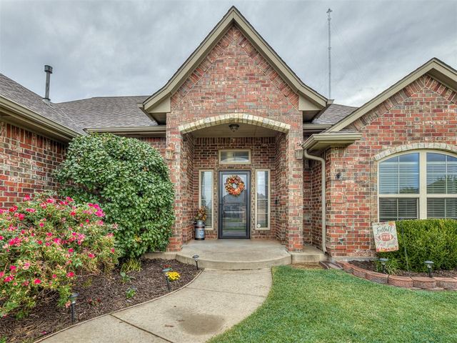 1821 NE 31st Street, Moore, OK 73160