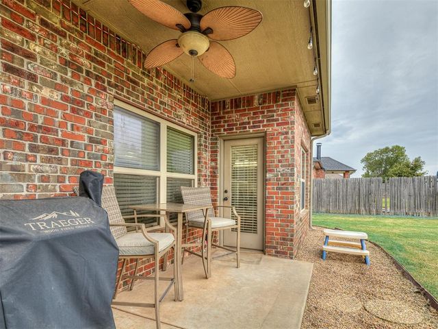 1821 NE 31st Street, Moore, OK 73160