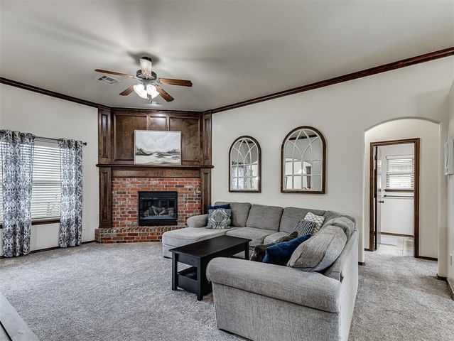 1821 NE 31st Street, Moore, OK 73160