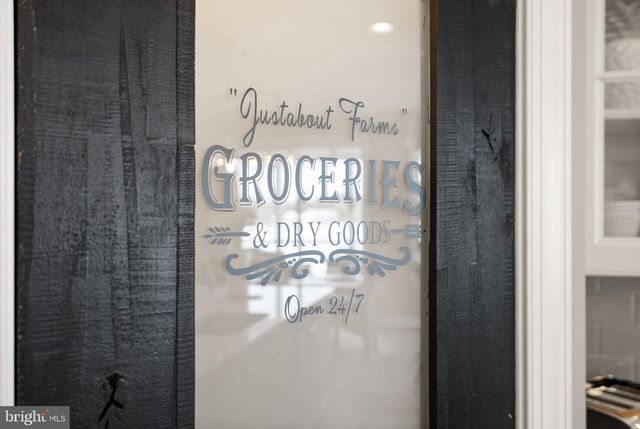 10830 JUSTABOUT FARMS LN, Nokesville, VA 20181