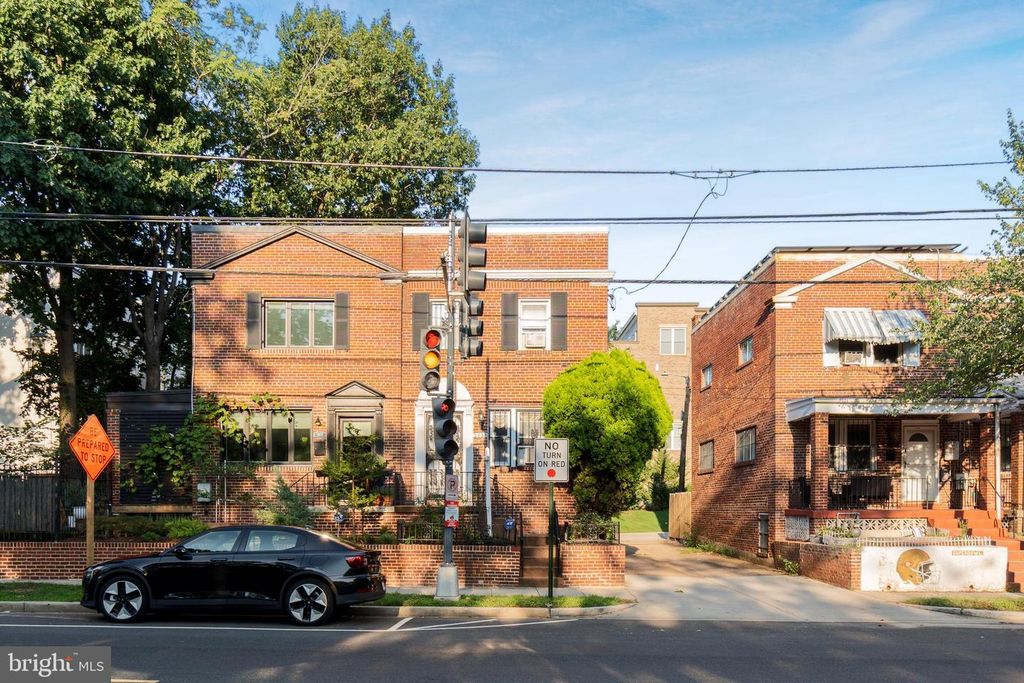 2835 4TH ST NE, Washington, DC 20002