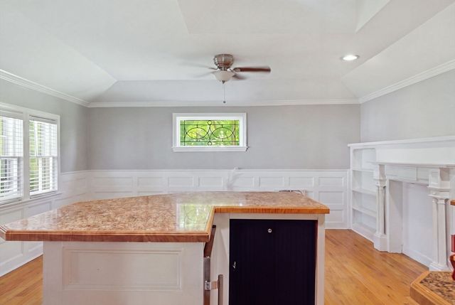 1433 Massachusetts Ave A, Lexington, MA 02420