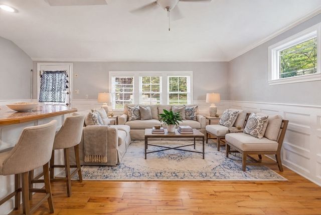 1433 Massachusetts Ave A, Lexington, MA 02420