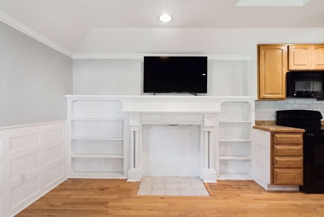 1433 Massachusetts Ave A, Lexington, MA 02420