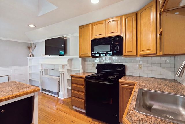 1433 Massachusetts Ave A, Lexington, MA 02420