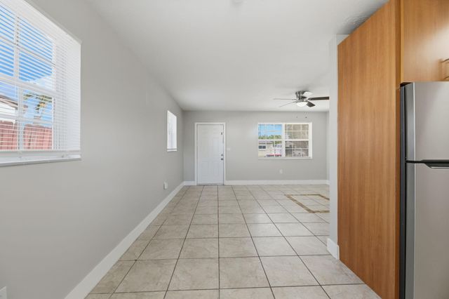 1000 N 71st Avenue, Hollywood, FL 33024