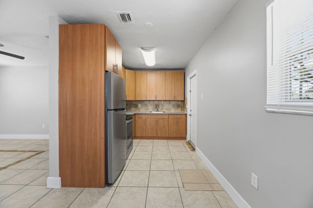 1000 N 71st Avenue, Hollywood, FL 33024