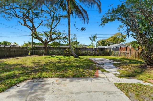 1000 N 71st Avenue, Hollywood, FL 33024