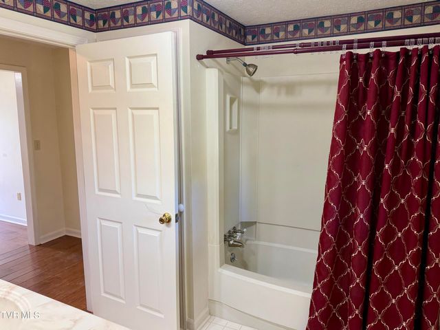 10069 Trading Post Lane, Bristol, VA 24202