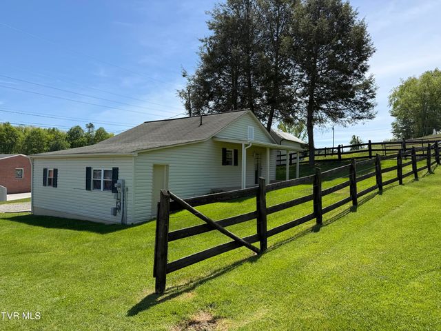 10069 Trading Post Lane, Bristol, VA 24202