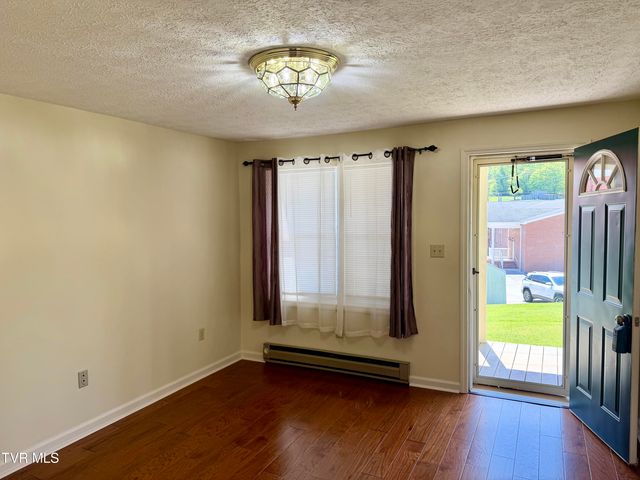 10069 Trading Post Lane, Bristol, VA 24202
