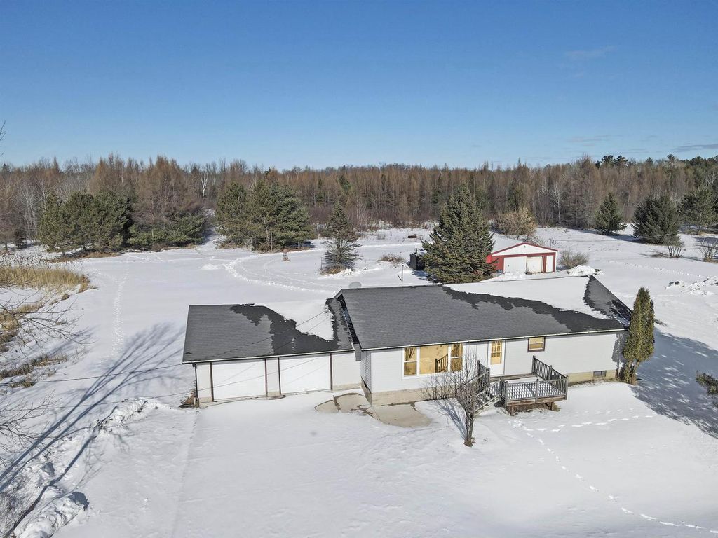 W6970 3.5 ROAD, Menominee, MI 49858