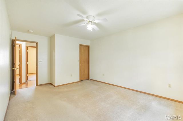 11 Glenmoor Court, Bethalto, IL 62010