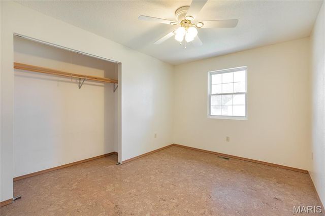 11 Glenmoor Court, Bethalto, IL 62010