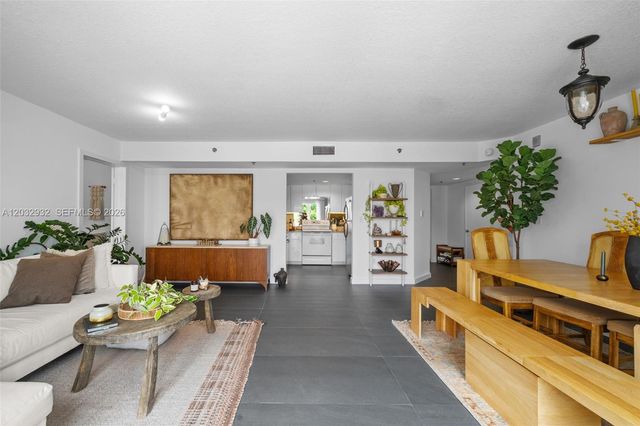 227 Michigan Avenue 304, Miami Beach, FL 33139
