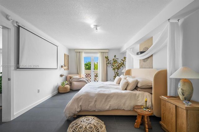 227 Michigan Avenue 304, Miami Beach, FL 33139