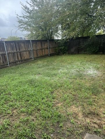 1403 Eveningcrest Court, Arlington, TX 76002