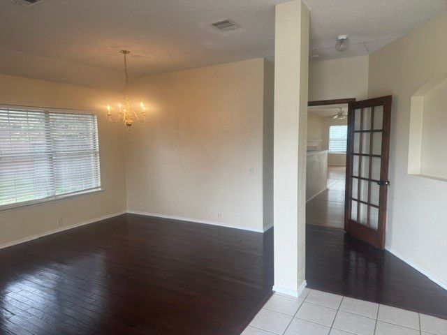 1403 Eveningcrest Court, Arlington, TX 76002