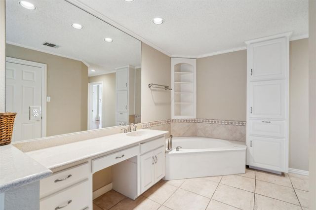 6437 Silver Creek Azle Road, Azle, TX 76020