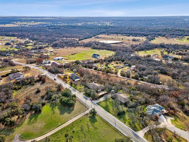 6437 Silver Creek Azle Road, Azle, TX 76020