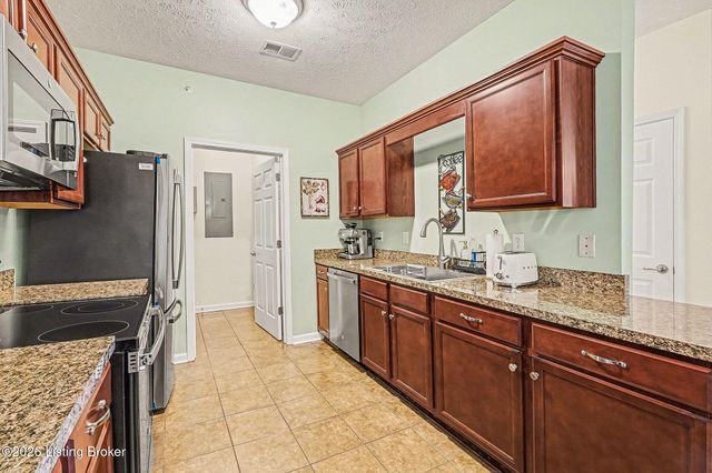 10204 Overlook Meadows Pl 203, Louisville, KY 40291