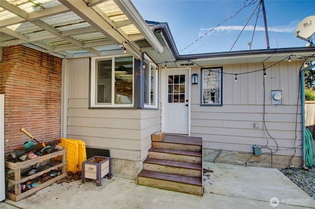 16027 W Division Street, Mount Vernon, WA 98273