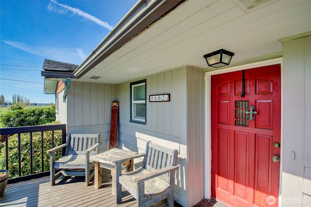 16027 W Division Street, Mount Vernon, WA 98273