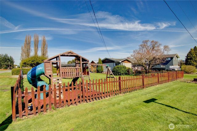 16027 W Division Street, Mount Vernon, WA 98273