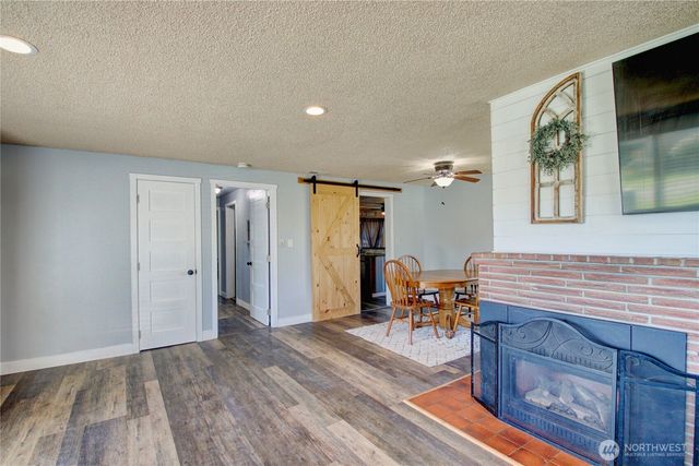 16027 W Division Street, Mount Vernon, WA 98273