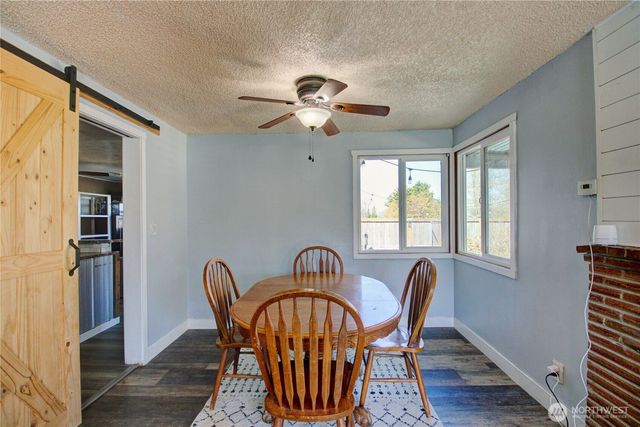 16027 W Division Street, Mount Vernon, WA 98273