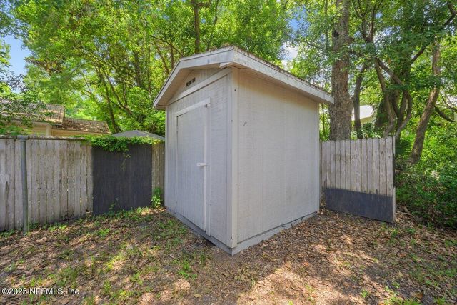 734 N WALNUT Street, Starke, FL 32091