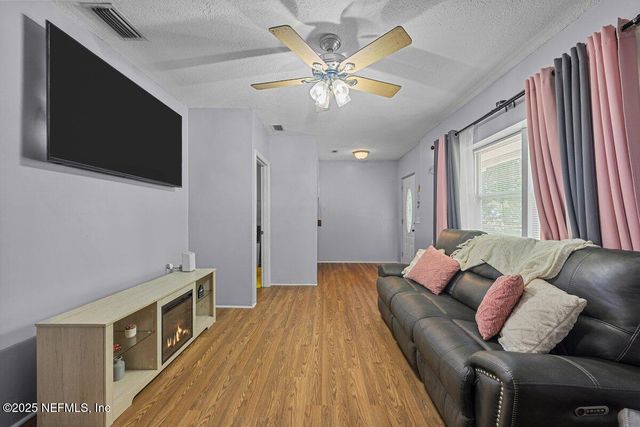 734 N WALNUT Street, Starke, FL 32091