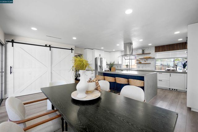 1745 Eucalyptus Ct, Concord, CA 94521