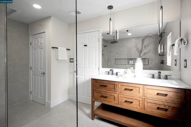 1745 Eucalyptus Ct, Concord, CA 94521