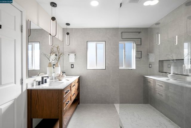 1745 Eucalyptus Ct, Concord, CA 94521