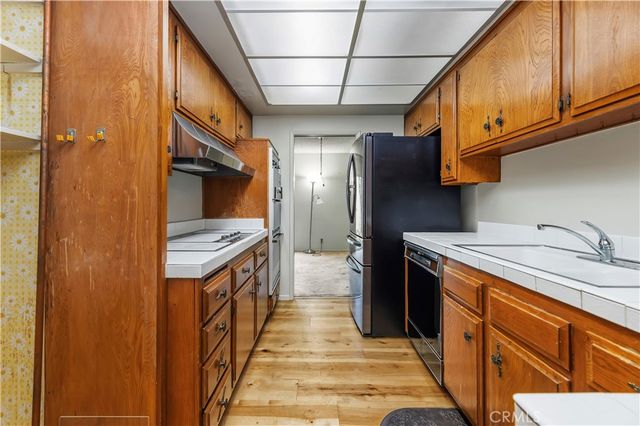 3500 W Manchester 298, Inglewood, CA 90305