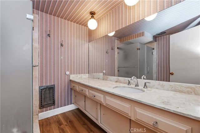 3500 W Manchester 298, Inglewood, CA 90305