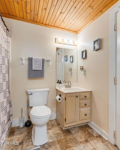 920 Webster Valley Road, Rogersville, TN 37857