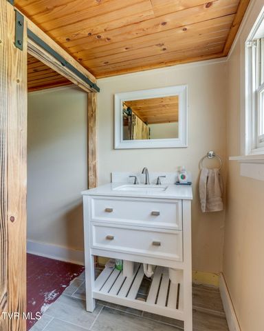 920 Webster Valley Road, Rogersville, TN 37857